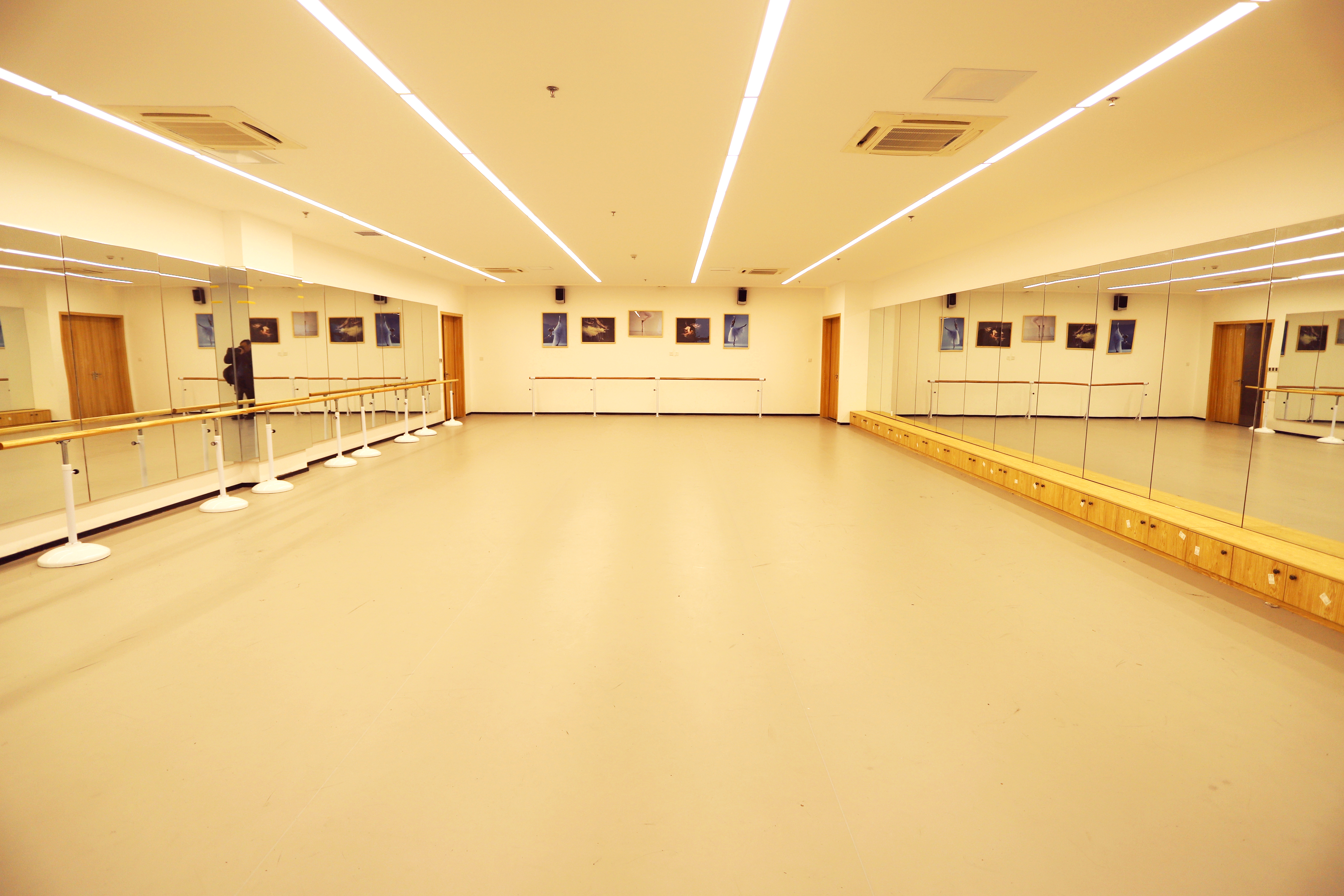 203舞蹈教室-(4).jpg